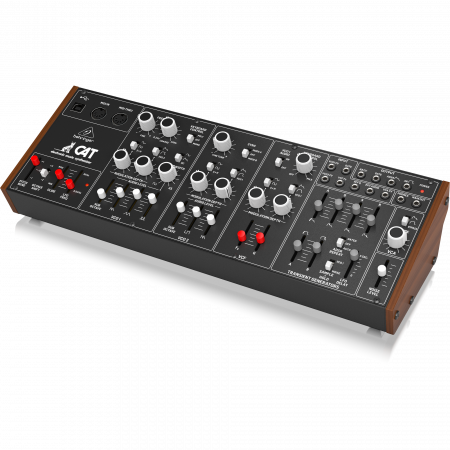 Behringer CAT synthesizer